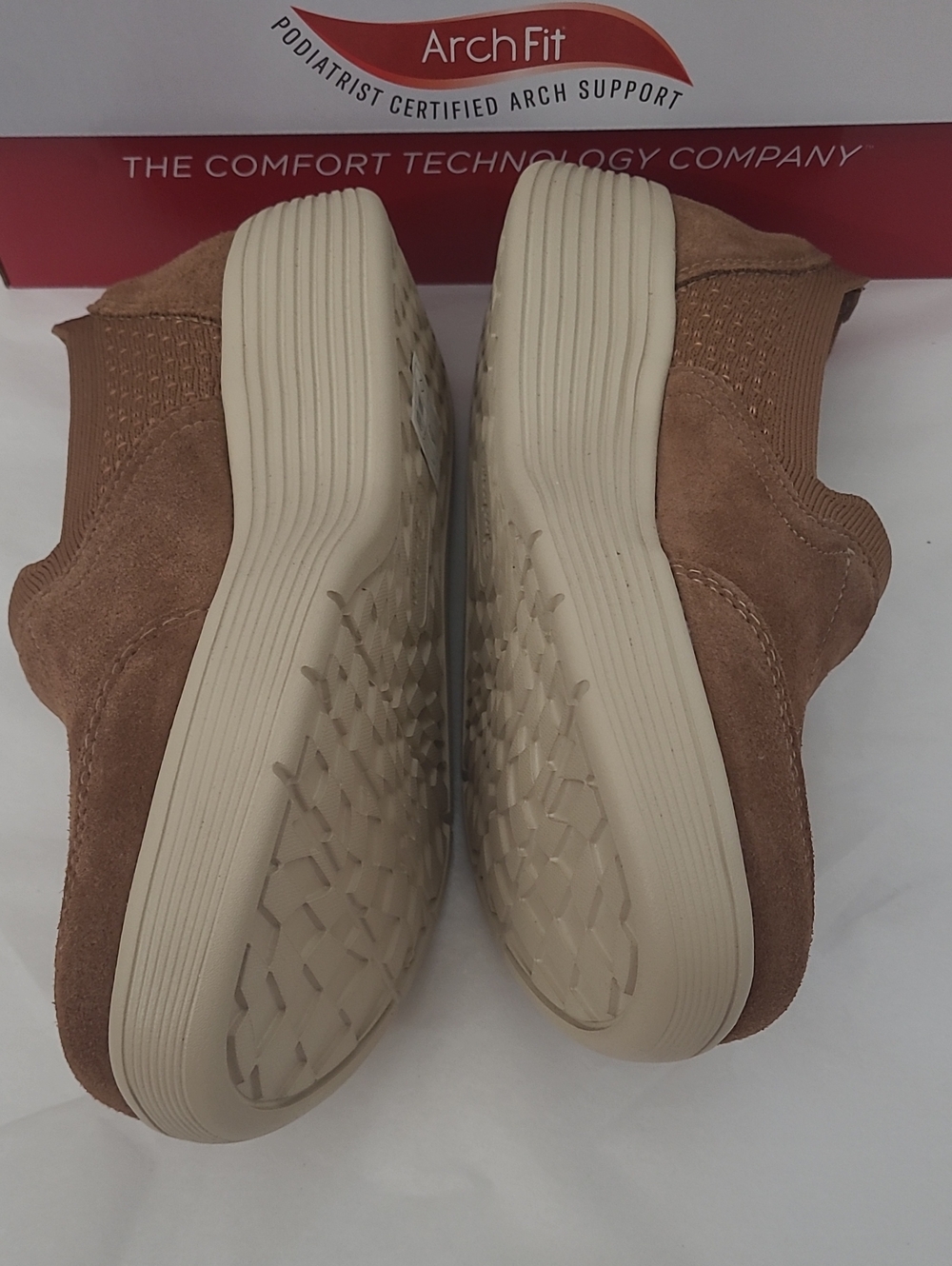 Skechers Arch Fit Suede Slip-On Loafers in Chestnut 159091 - Picture 2 of 9